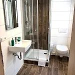 Appartamento Apartments, Outlet 100 Meter *